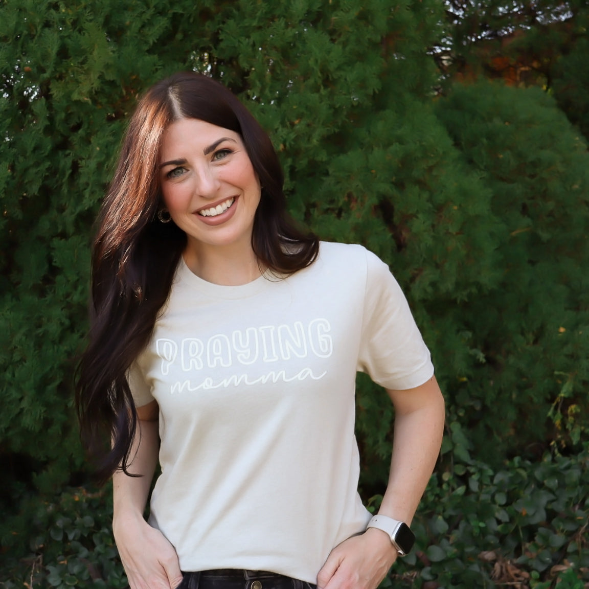 PRE-ORDER | Cream OUTLINE Praying Momma
